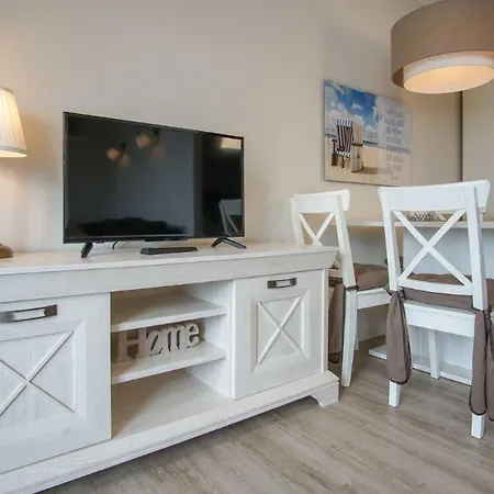 Strandhotel-heiligenhafen-wohnung-207-kaeptn-s-cabin-typ-iii דירה הייליגנהאפן