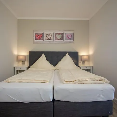 Strandhotel-heiligenhafen-wohnung-207-kaeptn-s-cabin-typ-iii 4*