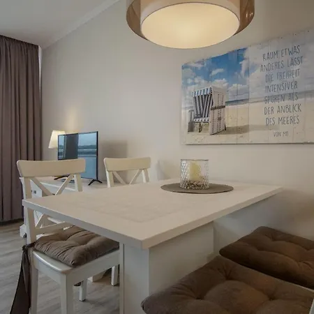 Strandhotel-heiligenhafen-wohnung-207-kaeptn-s-cabin-typ-iii 4* הייליגנהאפן